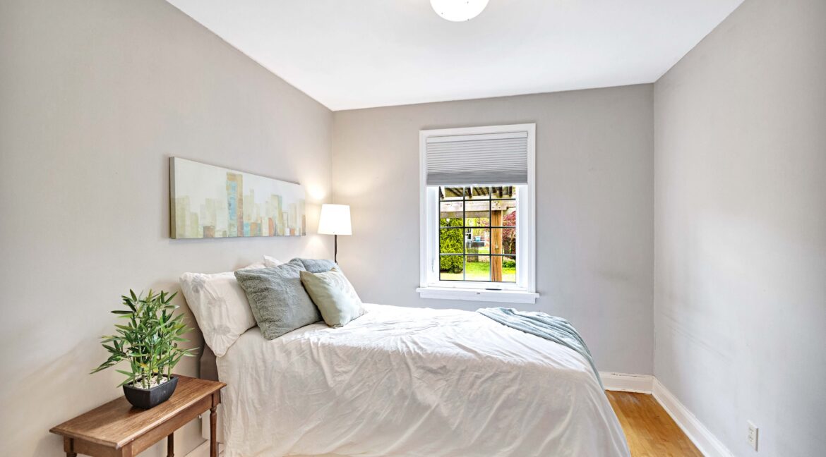 177 St George St-17
