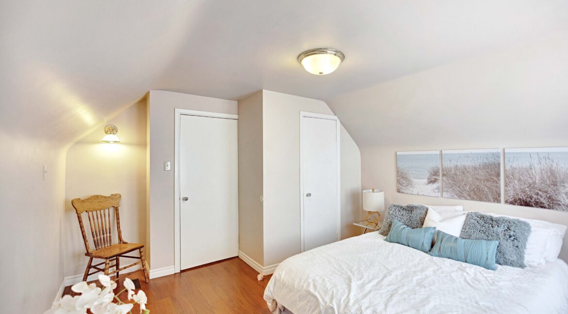 177 St George St-23