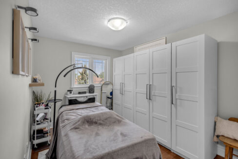 30 Farrow Rd-31
