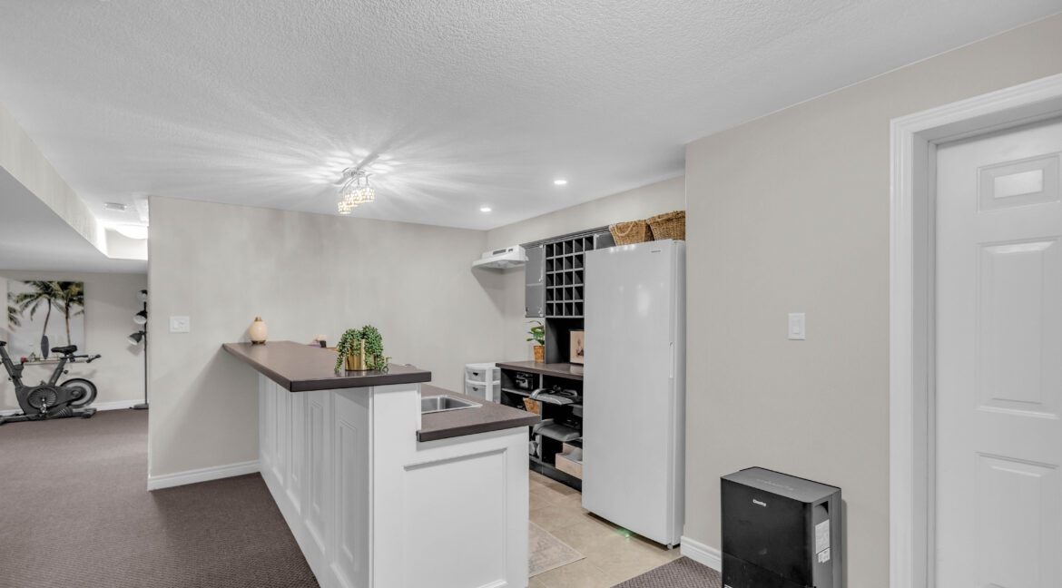 30 Farrow Rd-35