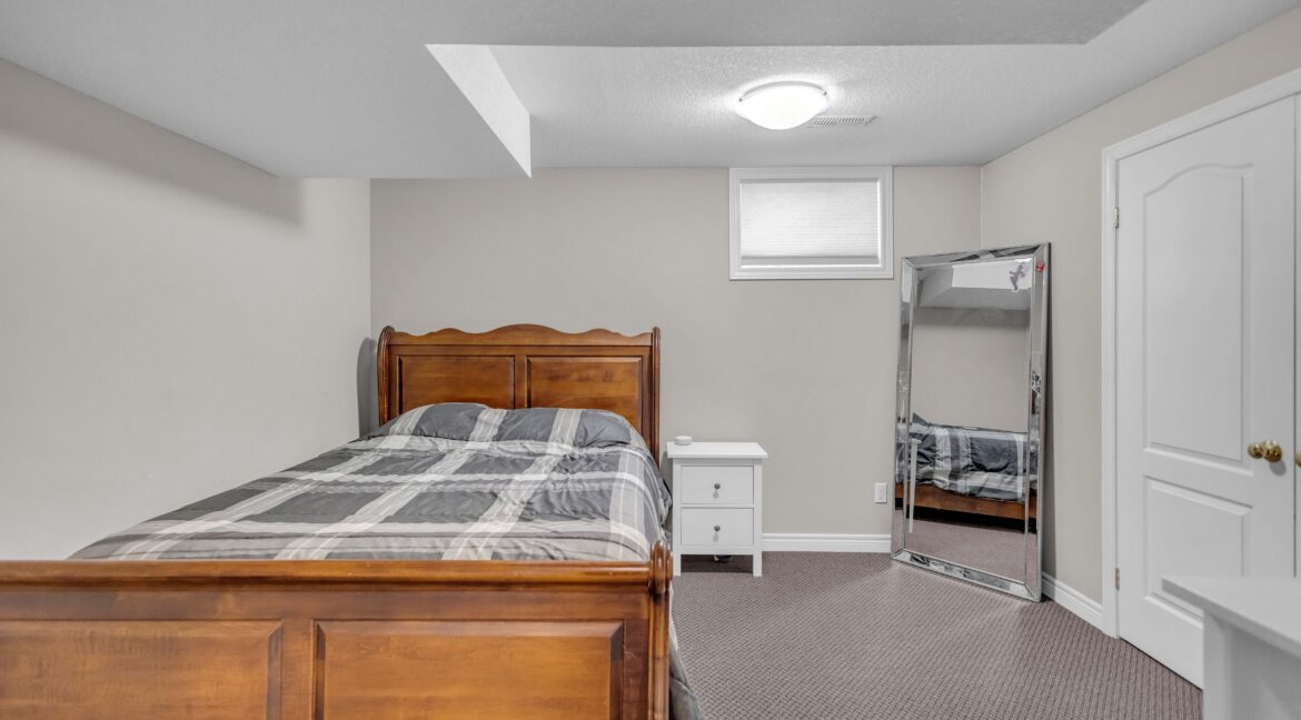 30 Farrow Rd-39