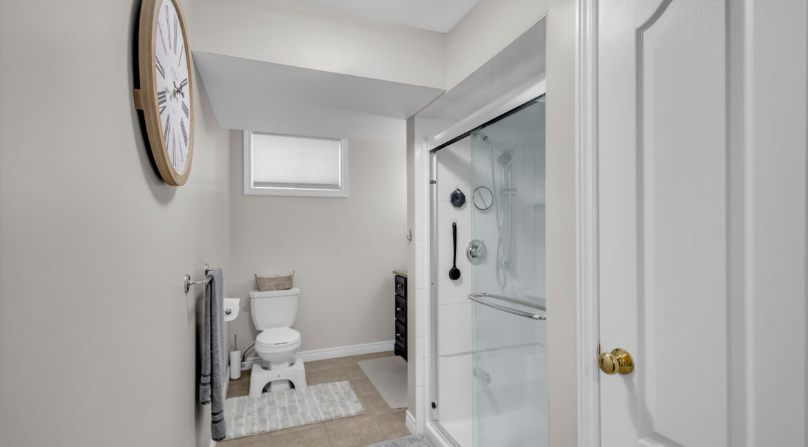 30 Farrow Rd-40