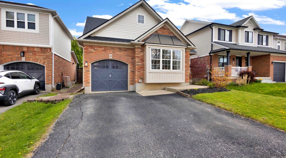 35 Gaydon Way-2