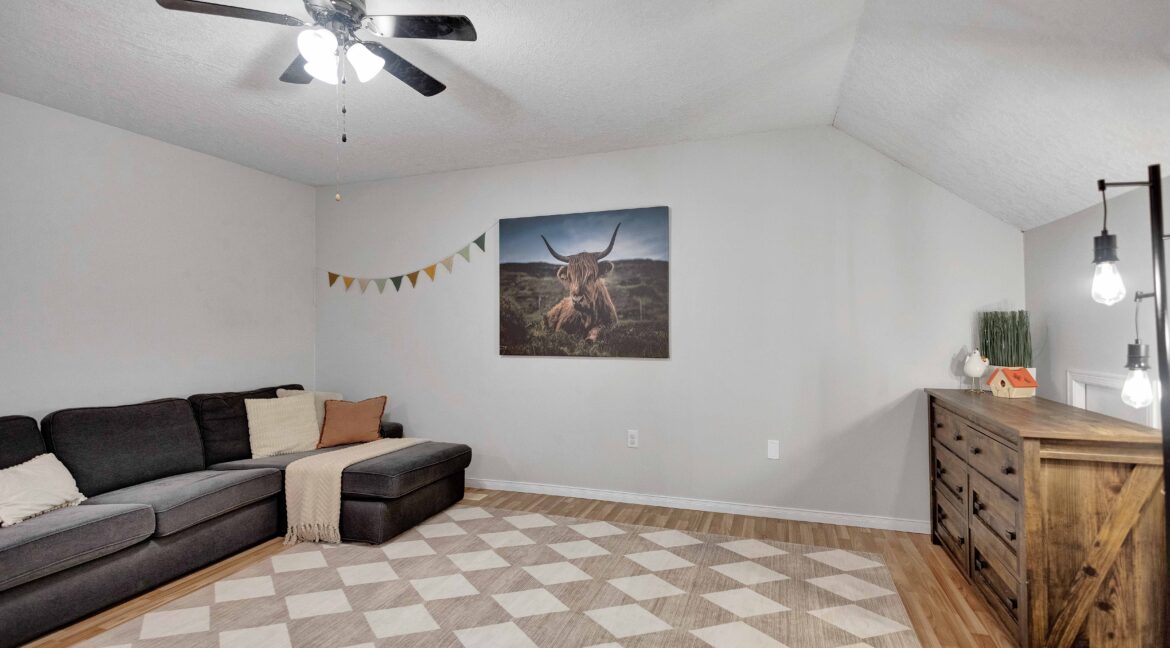 35 Gaydon Way-26