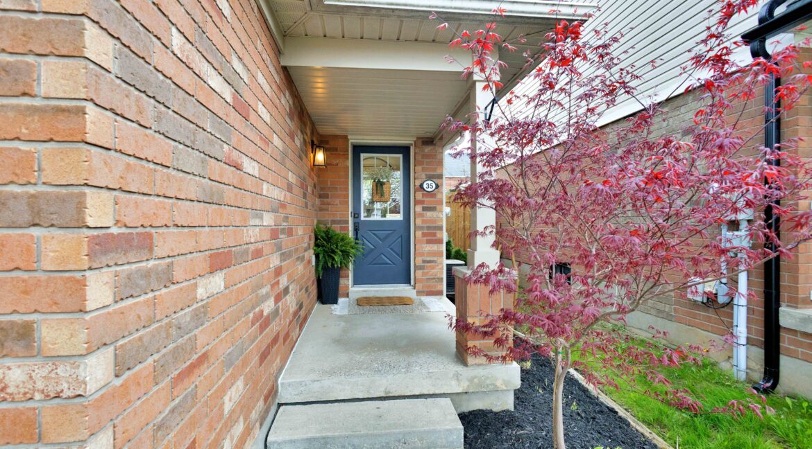 35 Gaydon Way-4