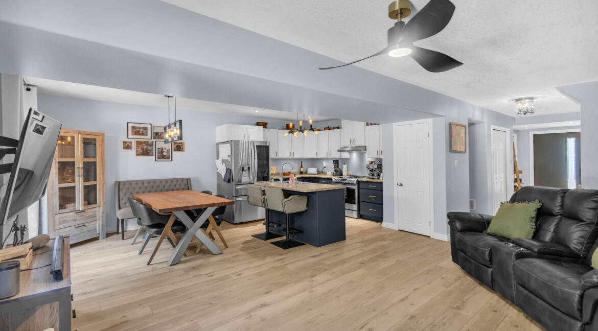 5A Grand River Ave-12