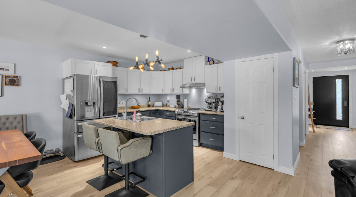 5A Grand River Ave-13