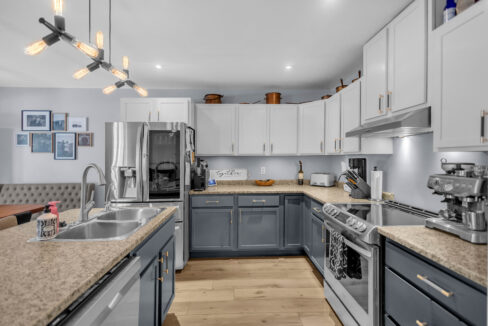 5A Grand River Ave-14