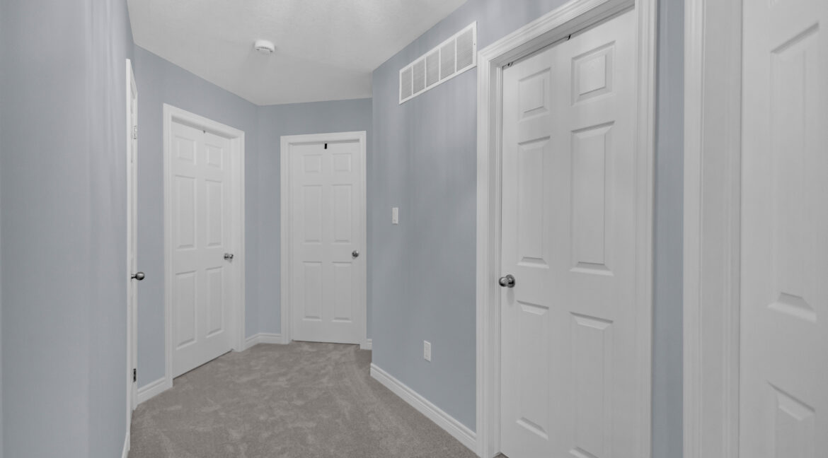 5A Grand River Ave-18