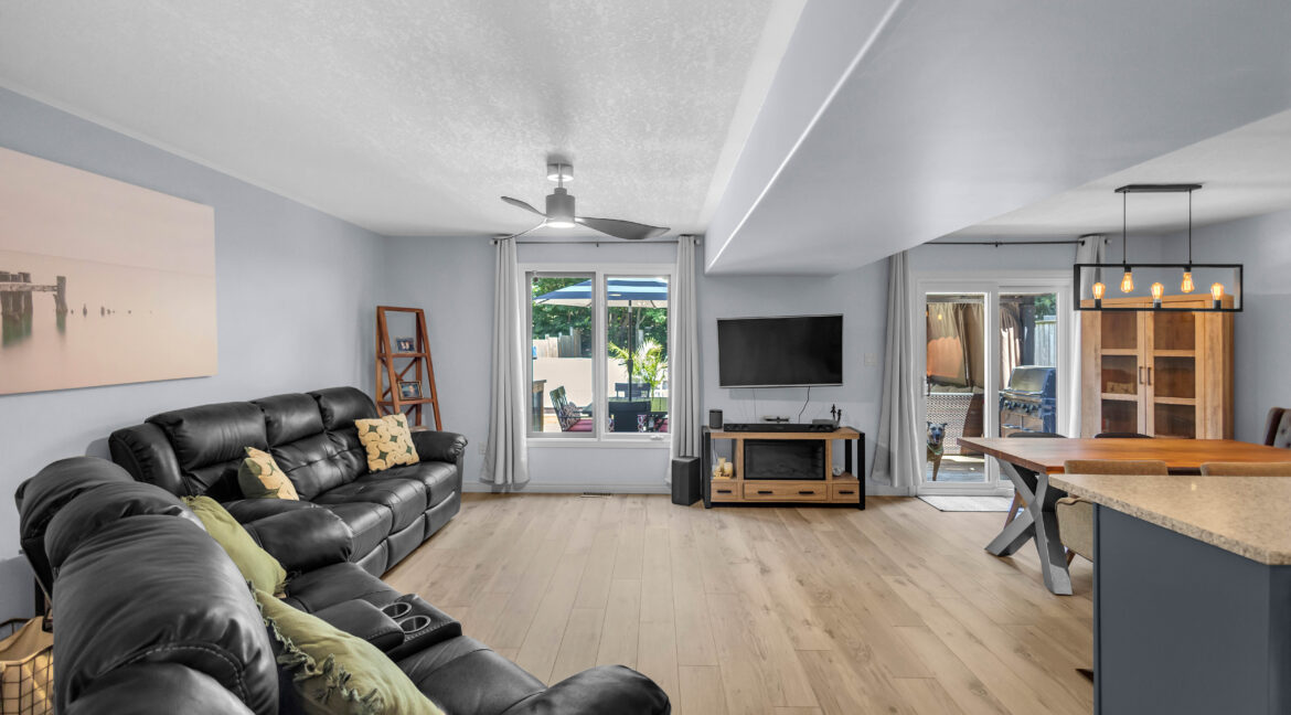 5A Grand River Ave-9