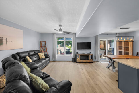 5A Grand River Ave-9