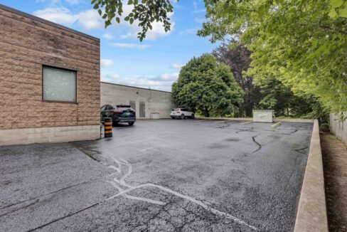 247 King George Rd-13