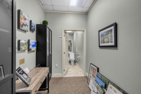 247 King George Rd-17