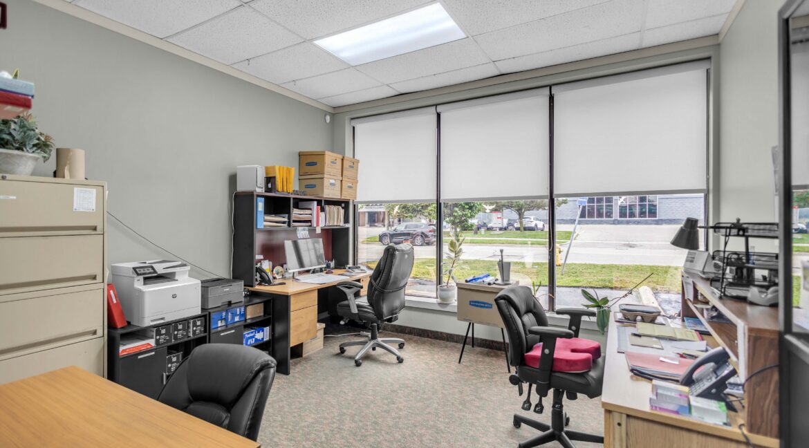 247 King George Rd-20