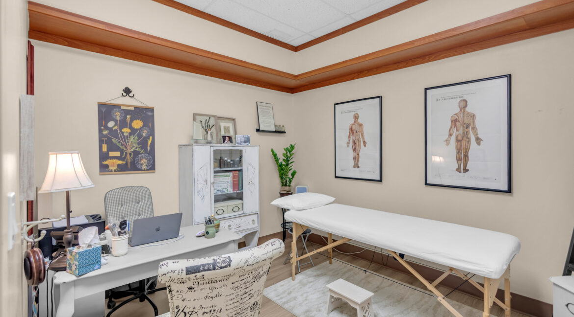 247 King George Rd-22