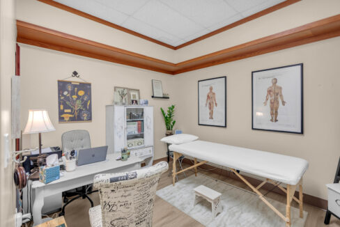 247 King George Rd-22
