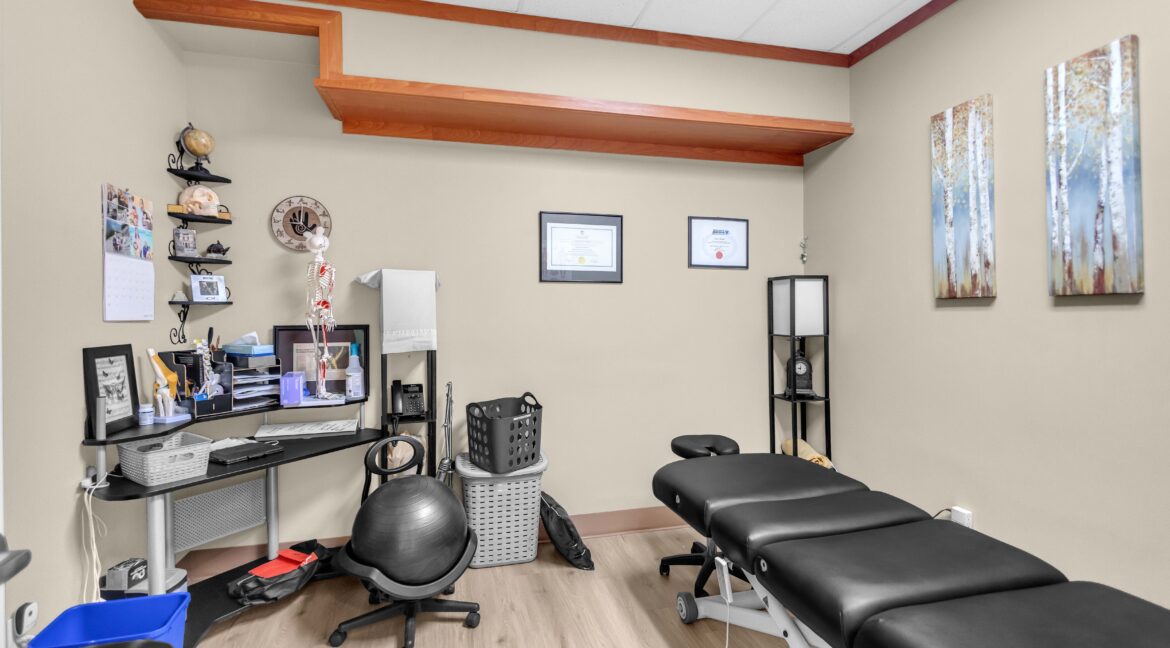 247 King George Rd-23