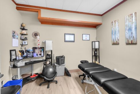 247 King George Rd-23