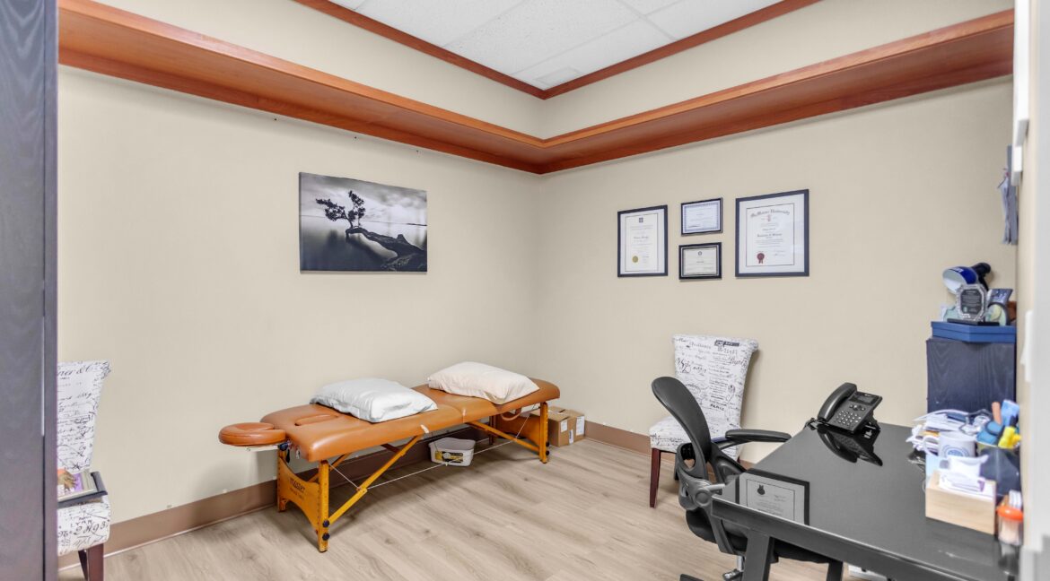 247 King George Rd-24