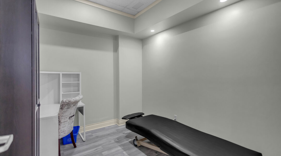 247 King George Rd-28