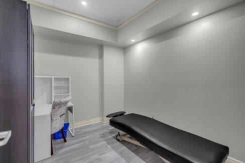 247 King George Rd-28