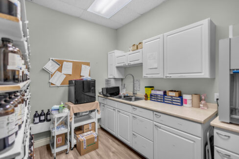 247 King George Rd-31