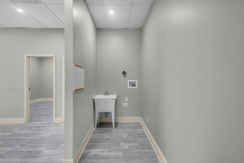 247 King George Rd-39