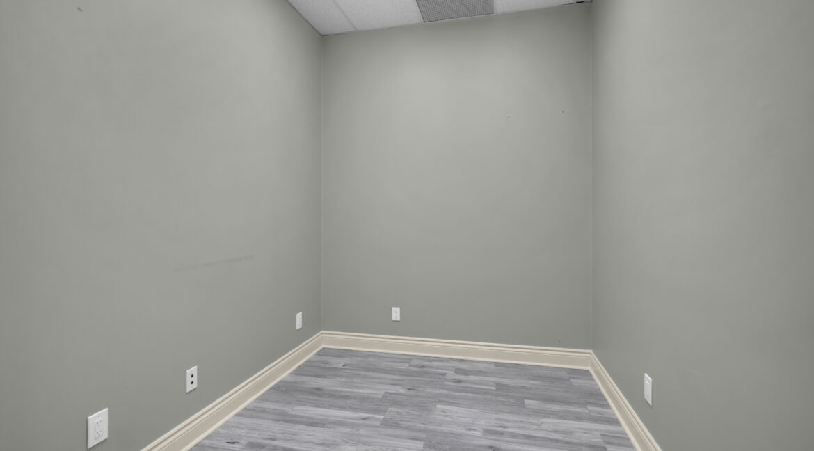 247 King George Rd-43
