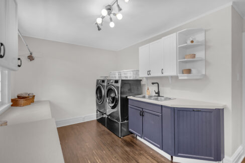 11 Hawarden Ave-25