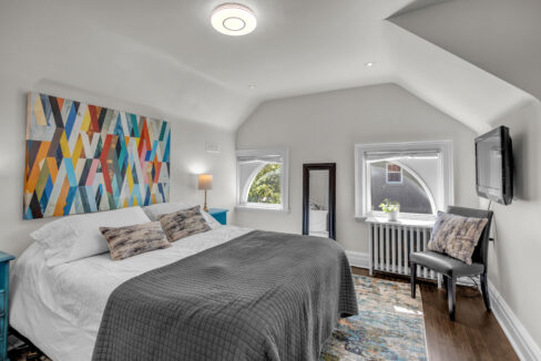 11 Hawarden Ave-26