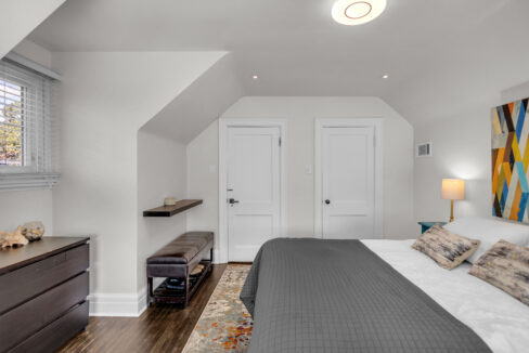 11 Hawarden Ave-27