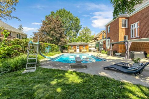 11 Hawarden Ave-38