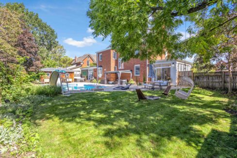 11 Hawarden Ave-39