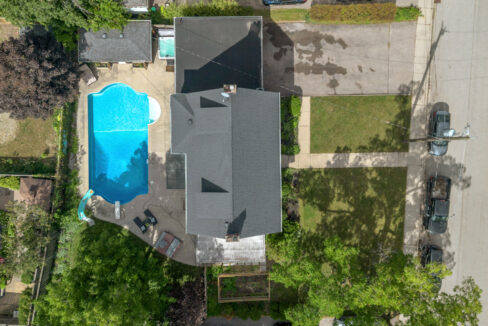 11 Hawarden Ave-43