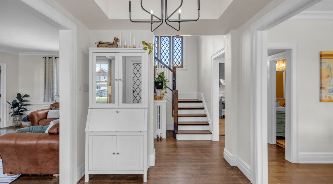 11 Hawarden Ave-5