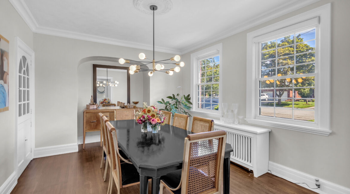 11 Hawarden Ave-6