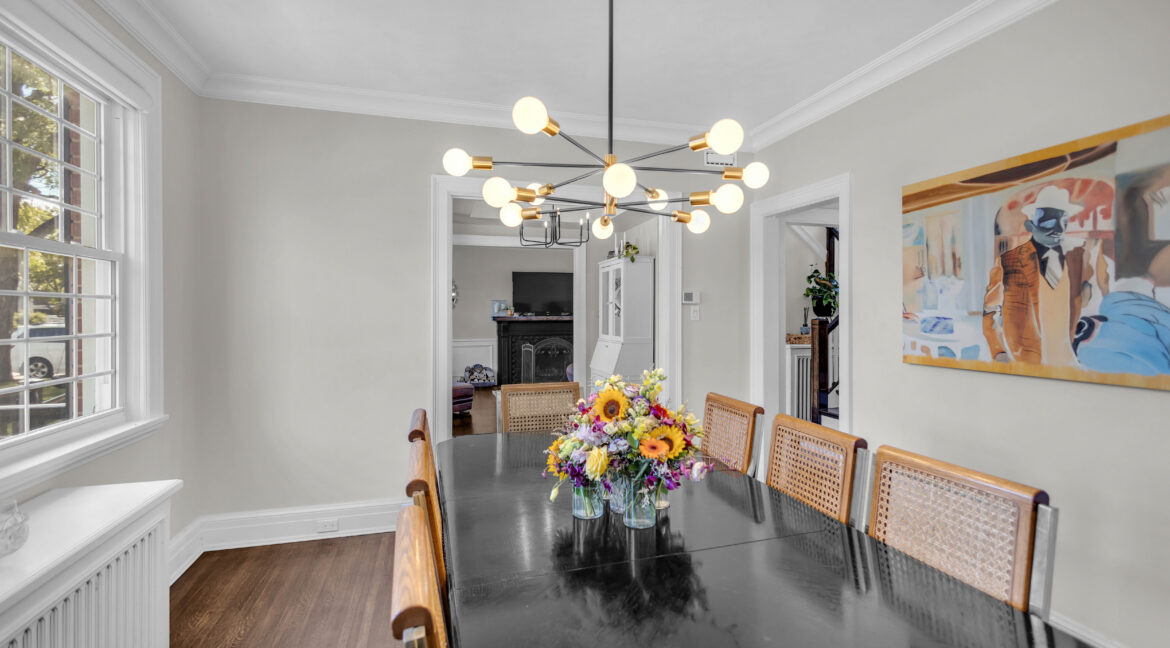 11 Hawarden Ave-7
